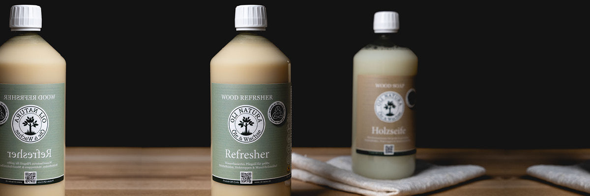 Pflegeöle & Holzseifen für geöltes Holz – sanfte Reinigung & Schutz. Erhält die natürliche Schönheit von Holzböden, Möbeln & Treppen. Nährt, pflegt & schützt vor Austrocknung. Für langlebige, widerstandsfähige Oberflächen. Jetzt entdecken!