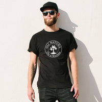 Schwarzes T-Shirt mit bedrucktem OLI-Logo