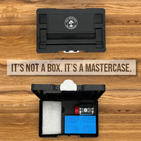 Geöffneter OLI-NATURA MasterCase mit HS Profiöl, Pads und Padhalter