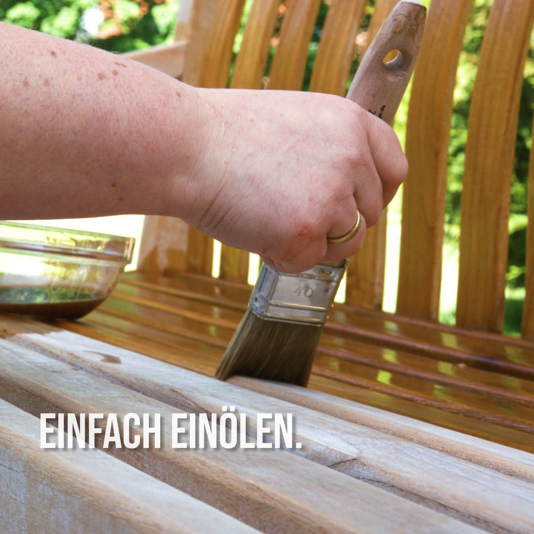 Teak Gartenbank mit Pinsel einölen – Holzpflege im Außenbereich