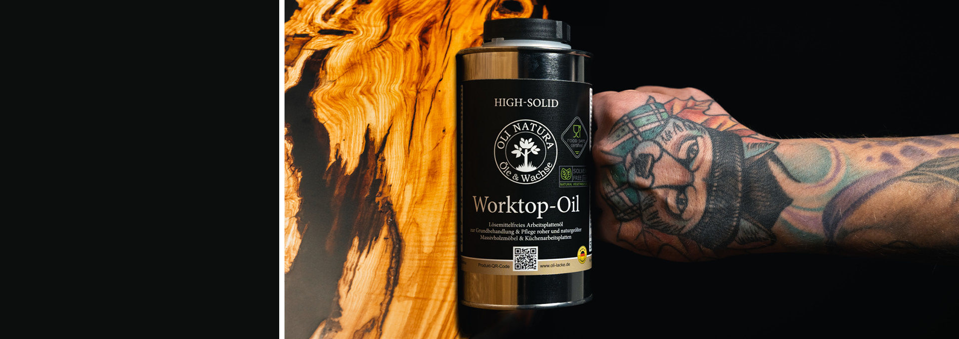 Oli Natura Worktopoil auf einem Epoxidharz-Tisch
